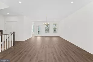 19717 Misty Moss Sq, Ashburn, VA 20147 - Photo 3