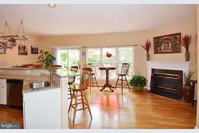 21168 Millwood Square, Sterling, VA 20165 - Photo 5