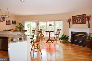 21168 Millwood Square, Sterling, VA 20165 - Photo 5