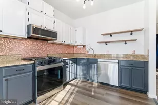 20419 Riverbend Square, Sterling, VA 20165 - Photo 19