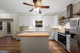 43619 Preddy Ct, Ashburn, VA 20147 - Photo 5