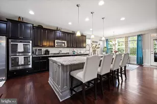 24469 Island Pool Ct, Aldie, VA 20105 - Photo 7