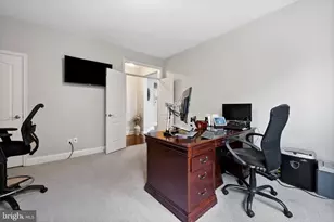 24469 Island Pool Ct, Aldie, VA 20105 - Photo 21