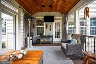 24469 Island Pool Ct, Aldie, VA 20105 - Photo 35