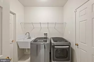 20026 Valhalla Square, Ashburn, VA 20147 - Photo 19