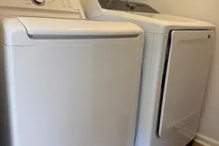 122 Westwick Ct, Sterling, VA 20165 - Photo 3