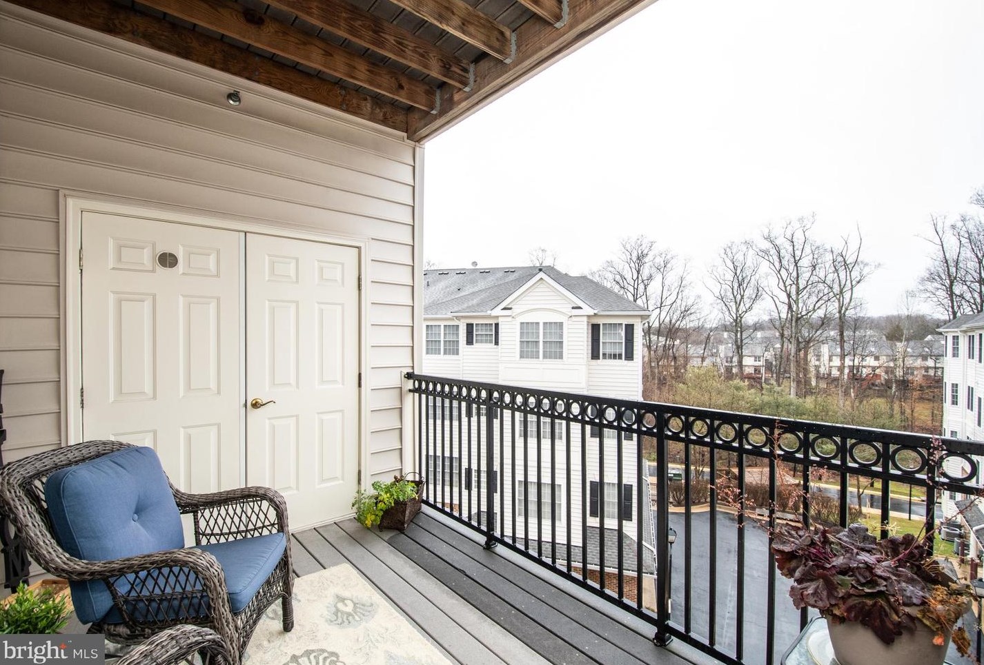 20751 Royal Palace Sq, Dulles VA  20165-8407 exterior