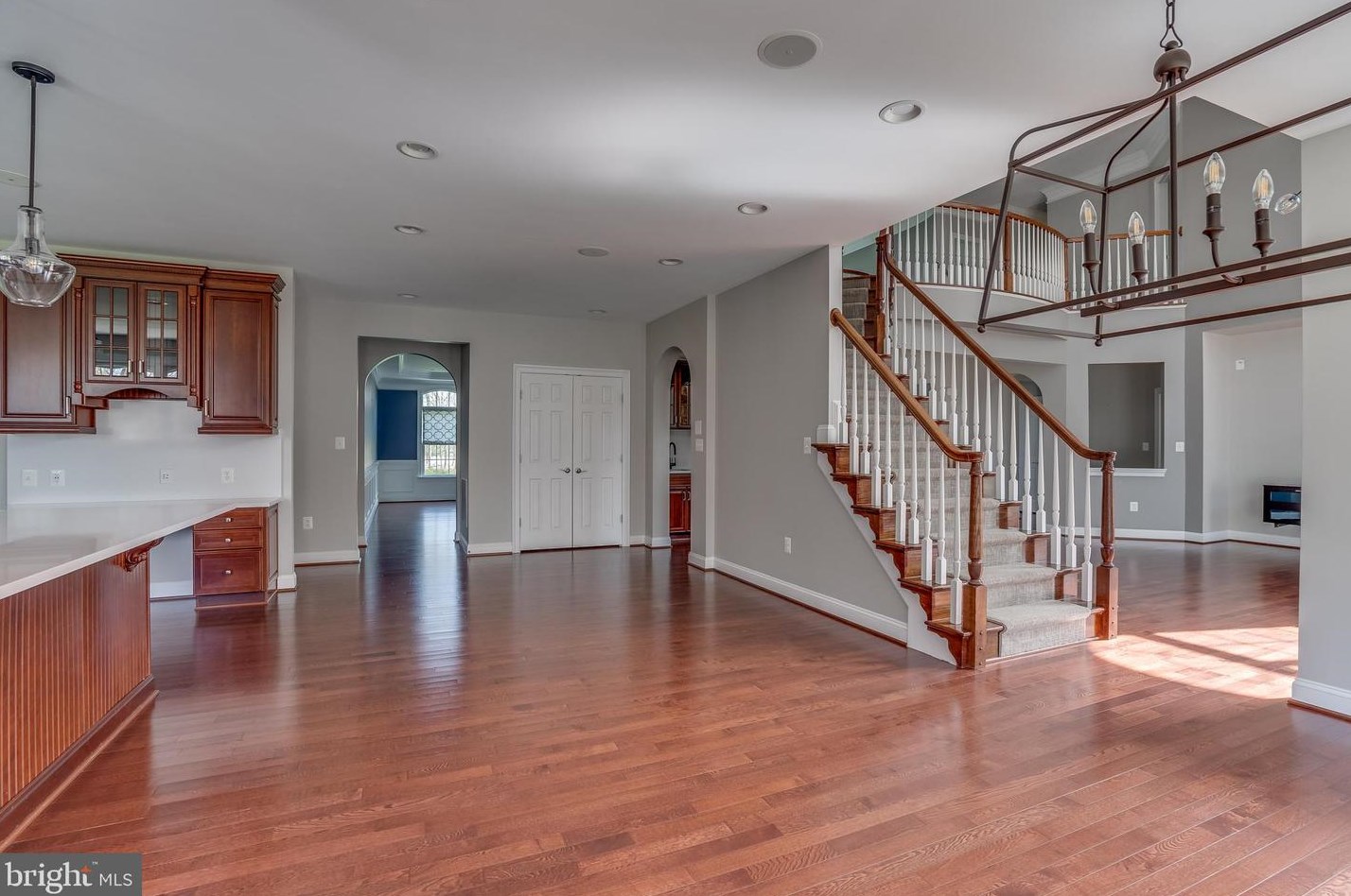 22441 Beaverdam Dr, Ashburn VA  20148-7333 exterior