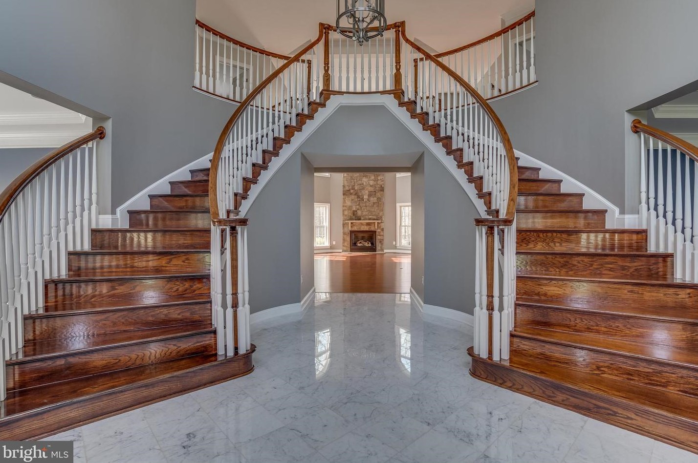 22441 Beaverdam Dr, Ashburn VA  20148-7333 exterior