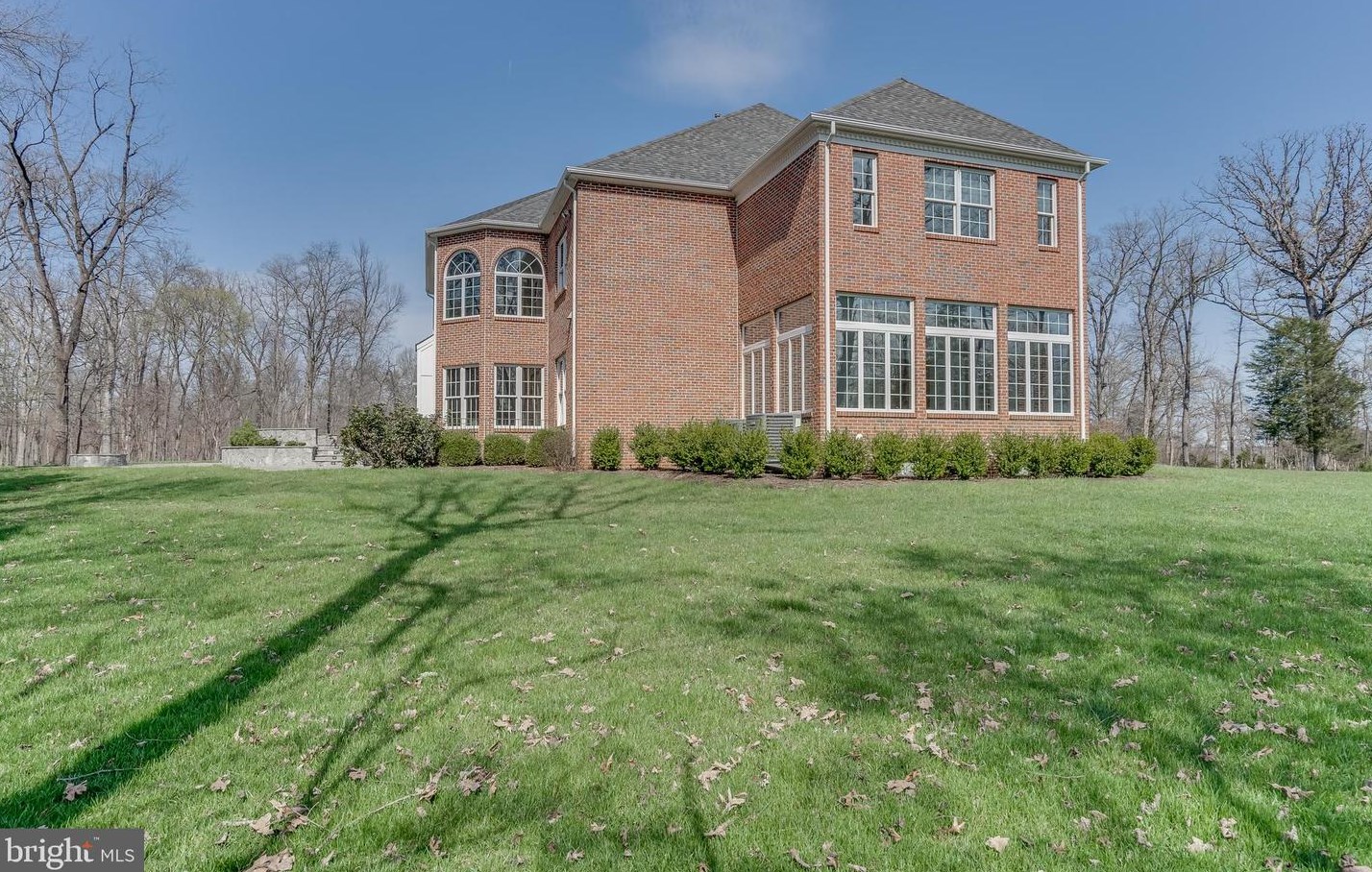 22441 Beaverdam Dr, Ashburn VA  20148-7333 exterior
