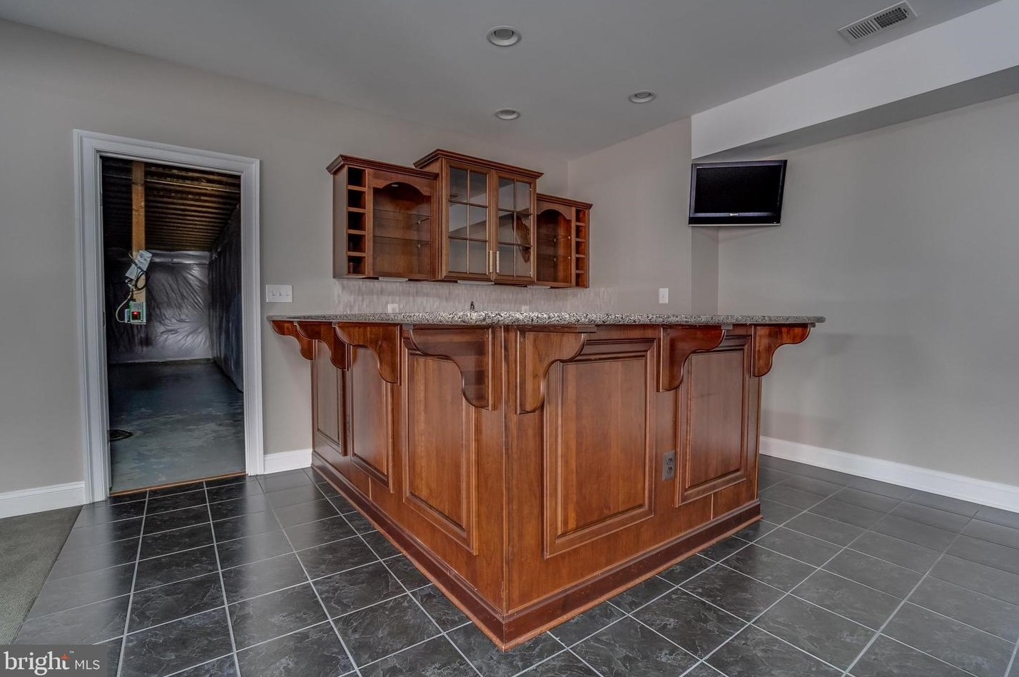 22441 Beaverdam Dr, Ashburn VA  20148-7333 exterior