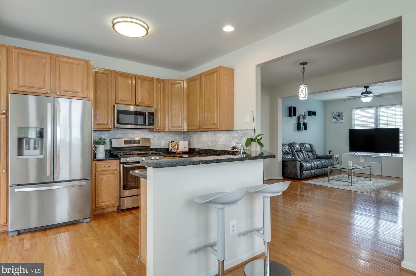 43476 Greenwich Sq, Ashburn VA  20147-4552 exterior
