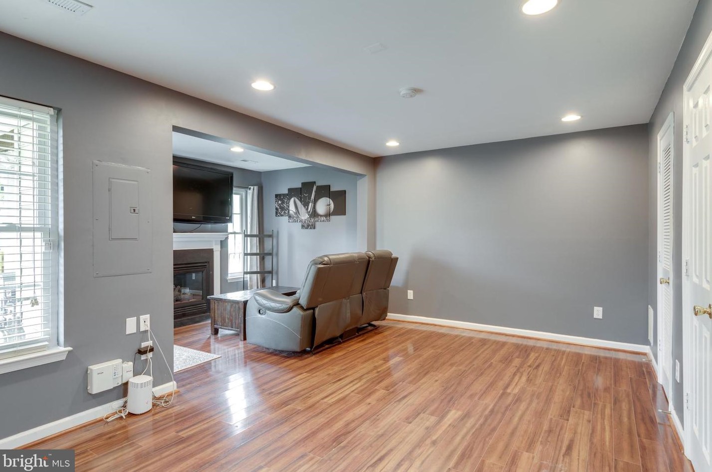 43476 Greenwich Sq, Ashburn VA  20147-4552 exterior