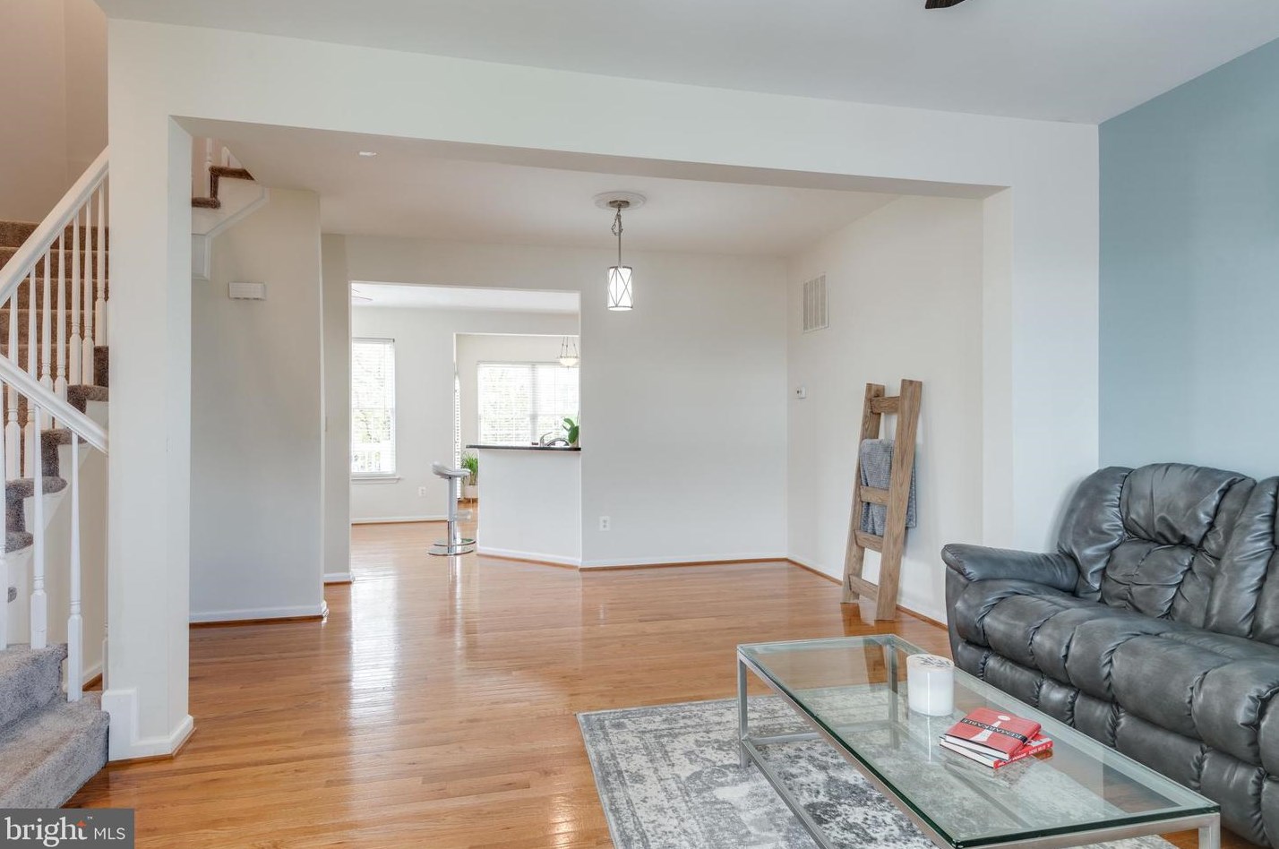 43476 Greenwich Sq, Ashburn VA  20147-4552 exterior