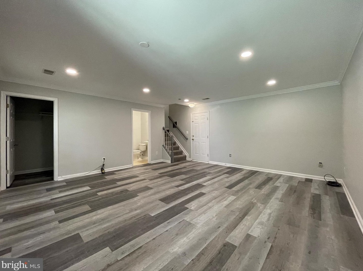 47327 Sterdley Falls Ter, Dulles VA  20165-2473 exterior