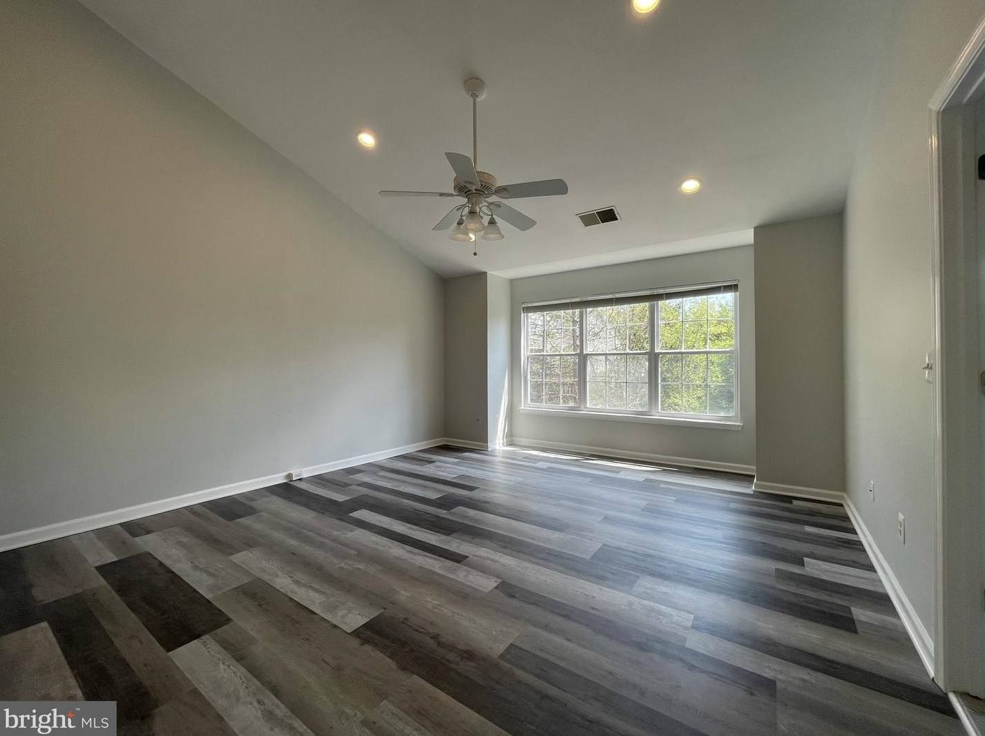 47327 Sterdley Falls Ter, Dulles VA  20165-2473 exterior