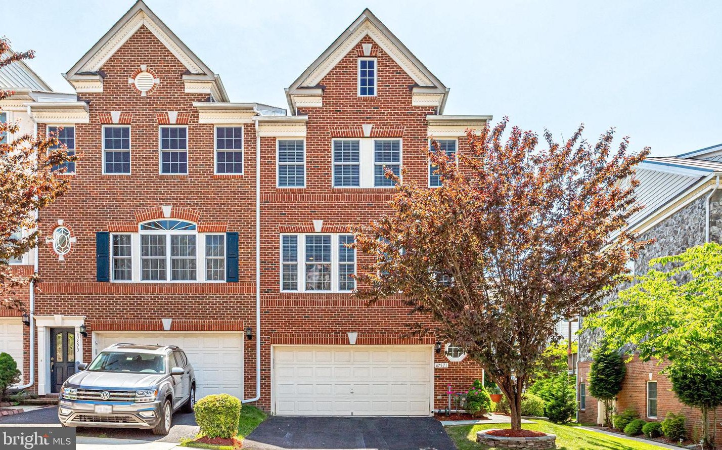 47571 Royal Burnham Ter, Dulles VA  20165-5188 exterior