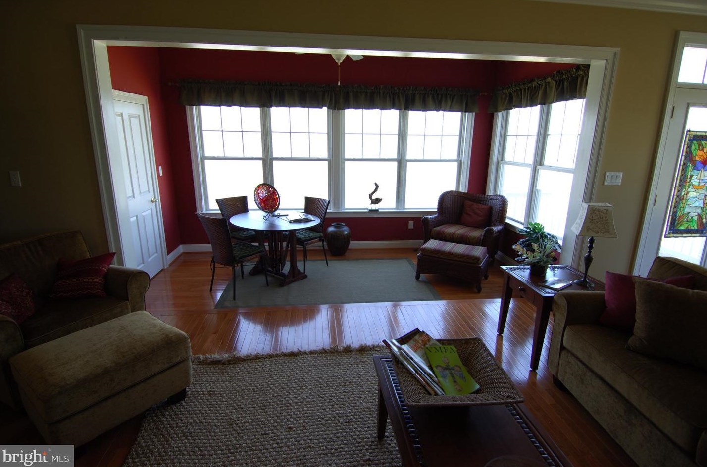 560 Riverside Dr, Lancaster VA  22503 exterior