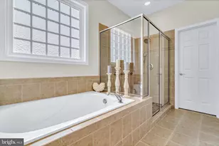 85 Pleasants Ln, Kilmarnock, VA 22482 - Photo 21