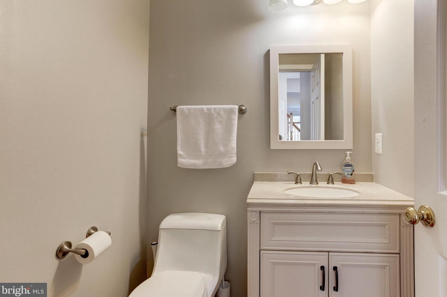 9434 Stilson Dr, Manassas VA  20110-8317 exterior