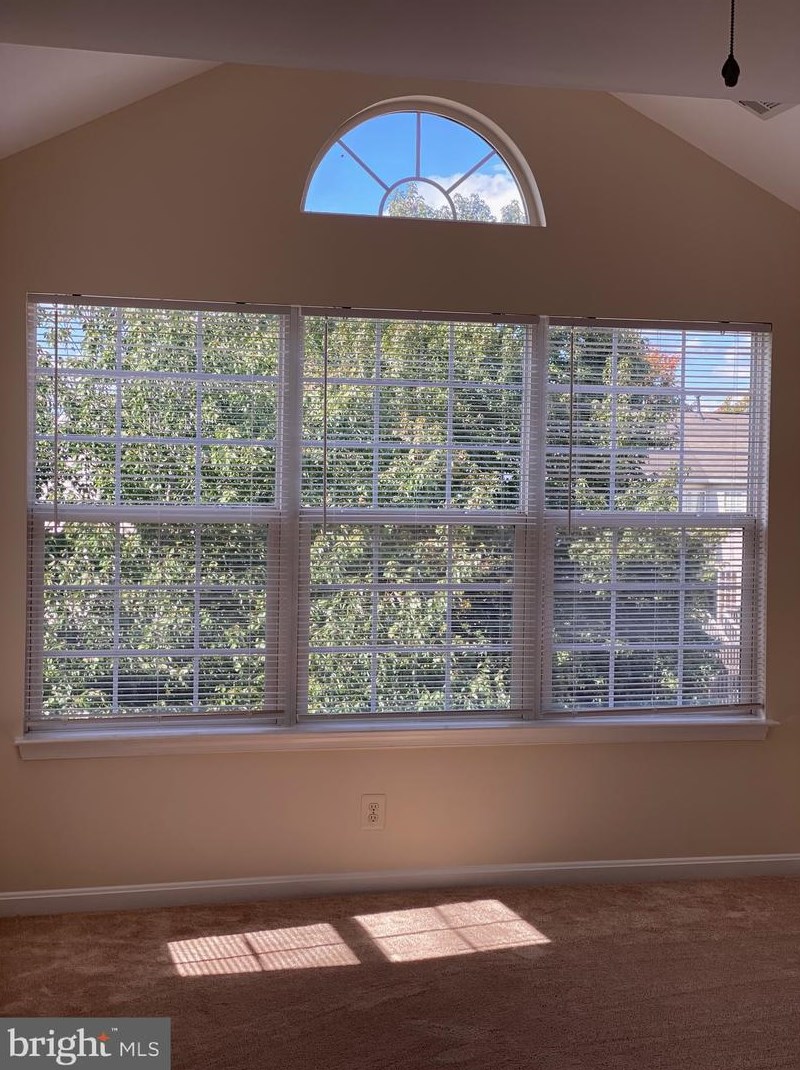 10330 Butternut Cir, Manassas VA 20110-7991 exterior