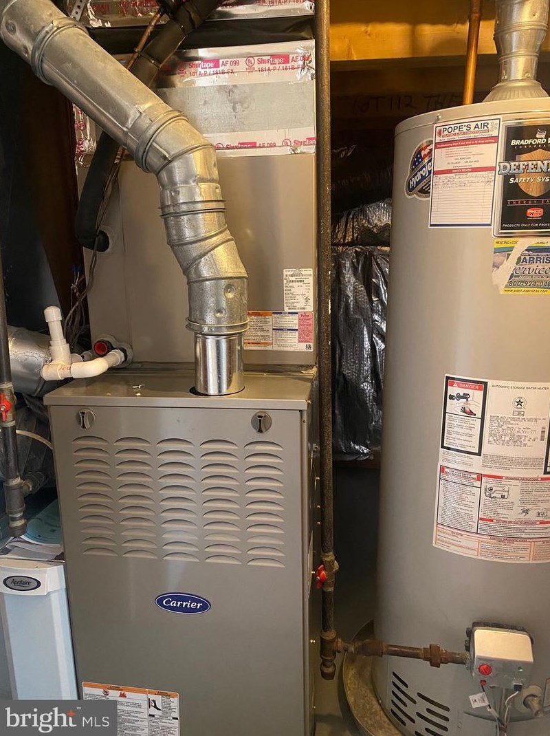 10330 Butternut Cir, Manassas VA 20110-7991 exterior