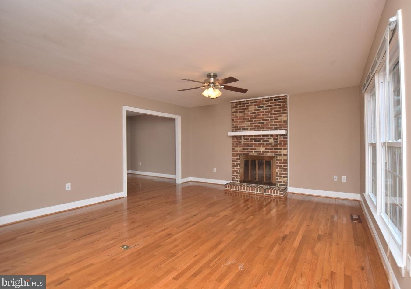 9208 Greengate Ct, Manassas VA  20110-4207 exterior