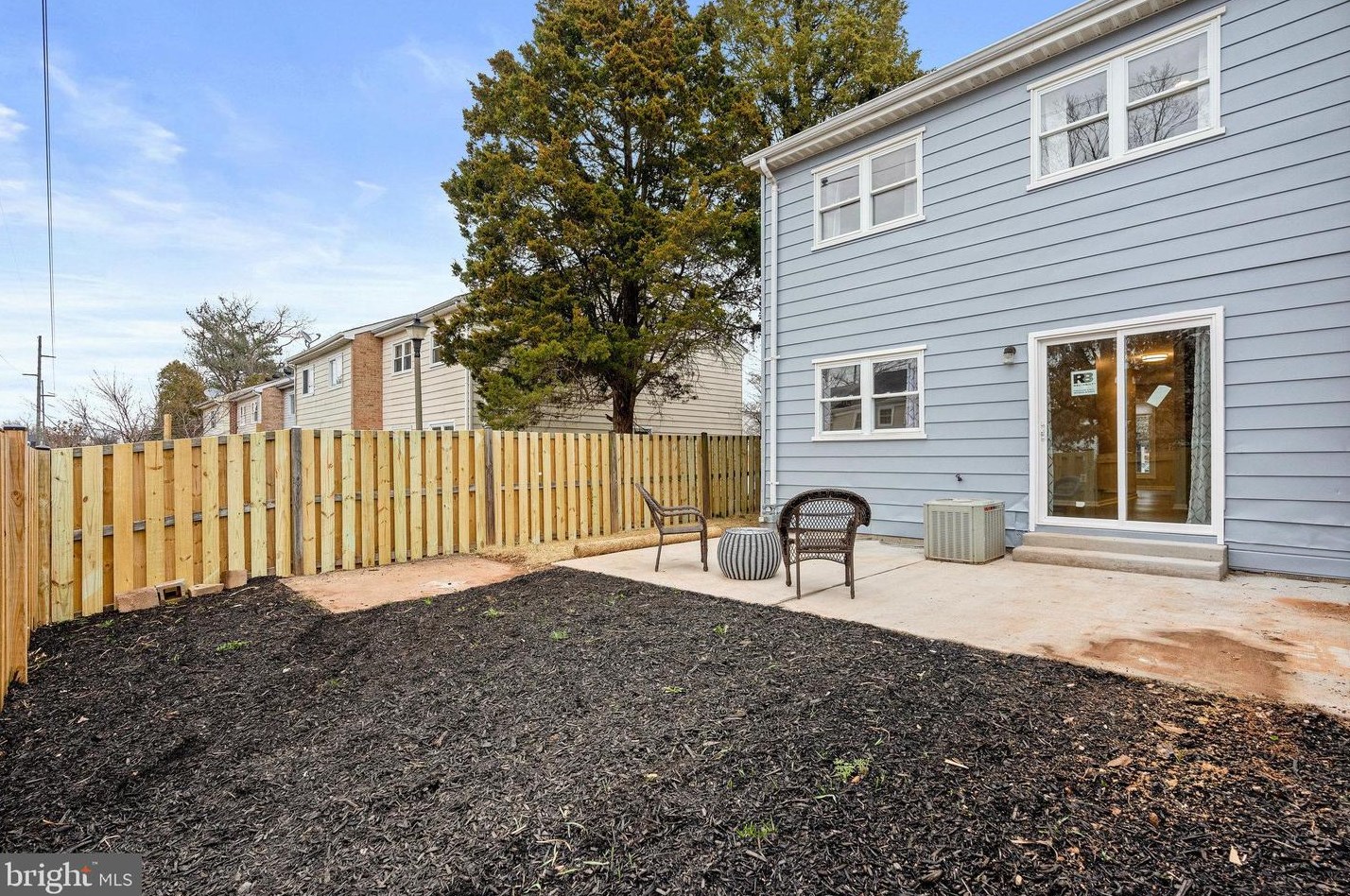 8484 Stonewall Rd, Manassas VA  20110-4642 exterior