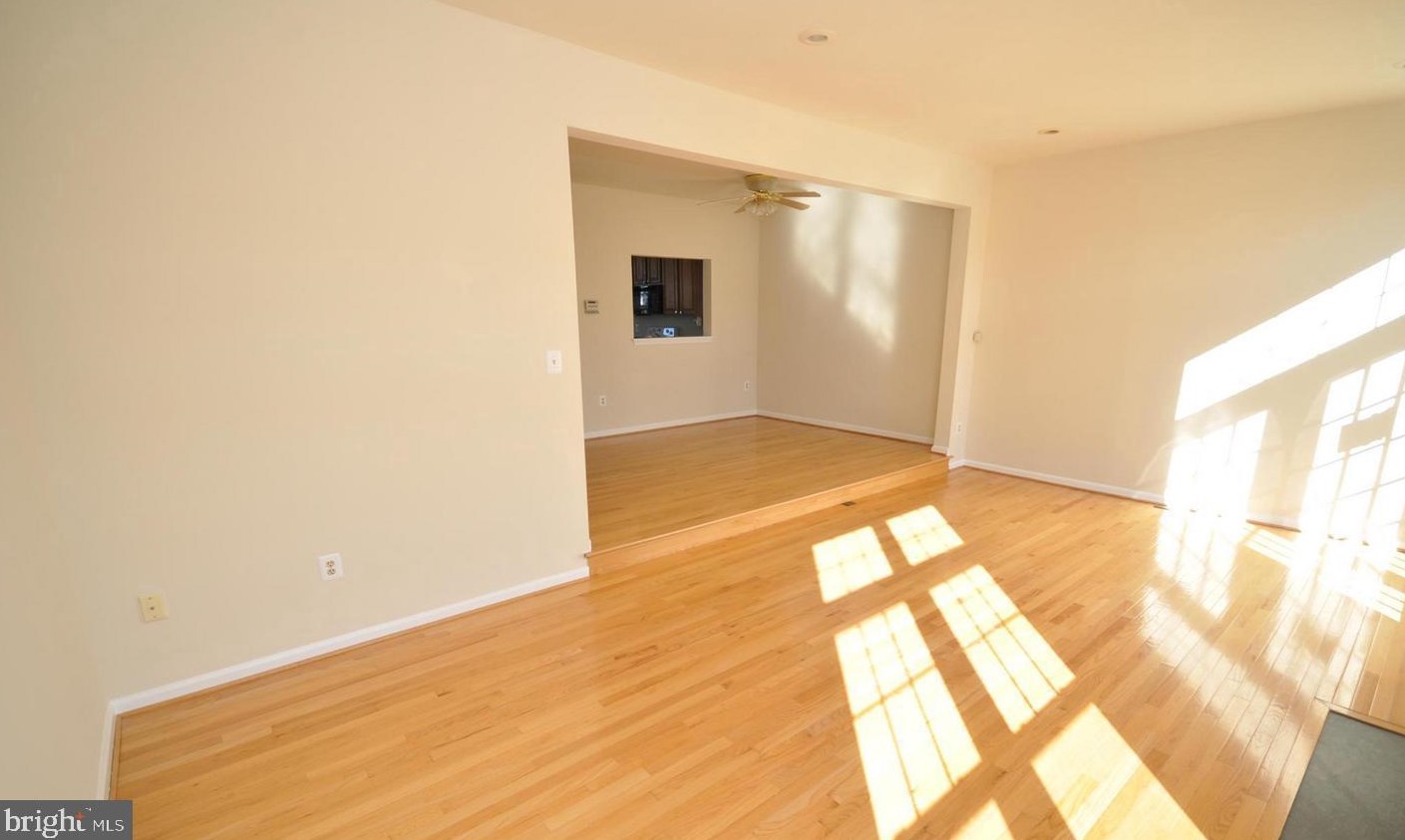 9277 Caladium Dr, Manassas VA  20110-6084 exterior
