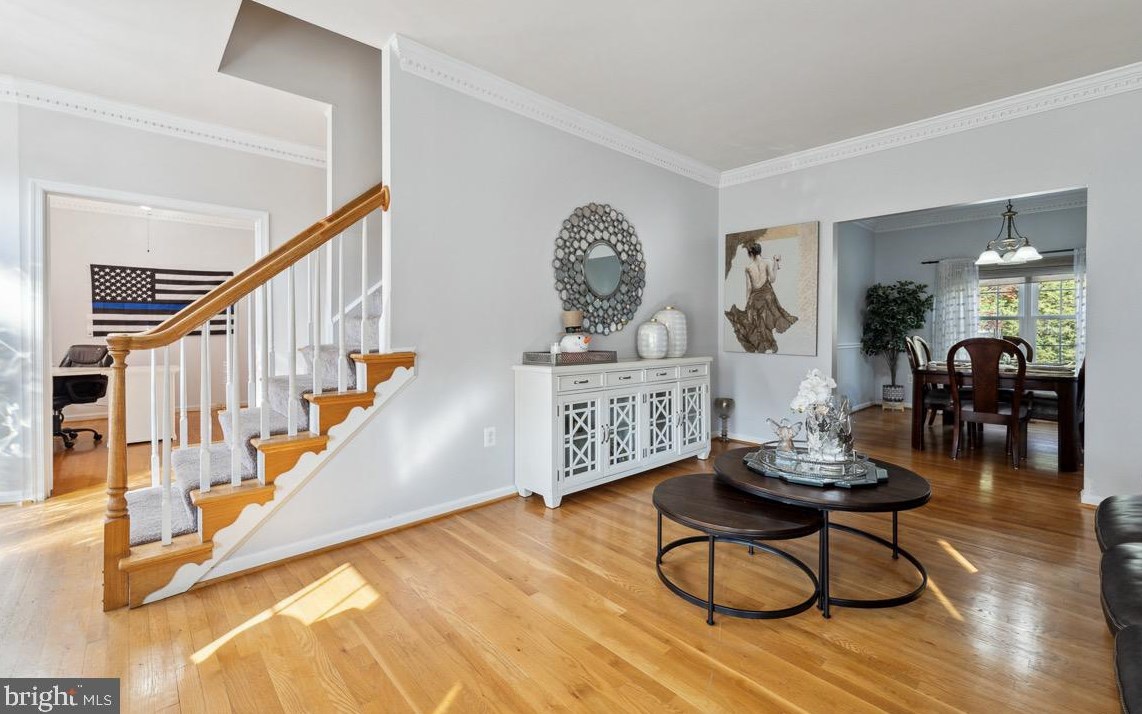 9847 Clark Pl, Manassas VA  20110-5764 exterior