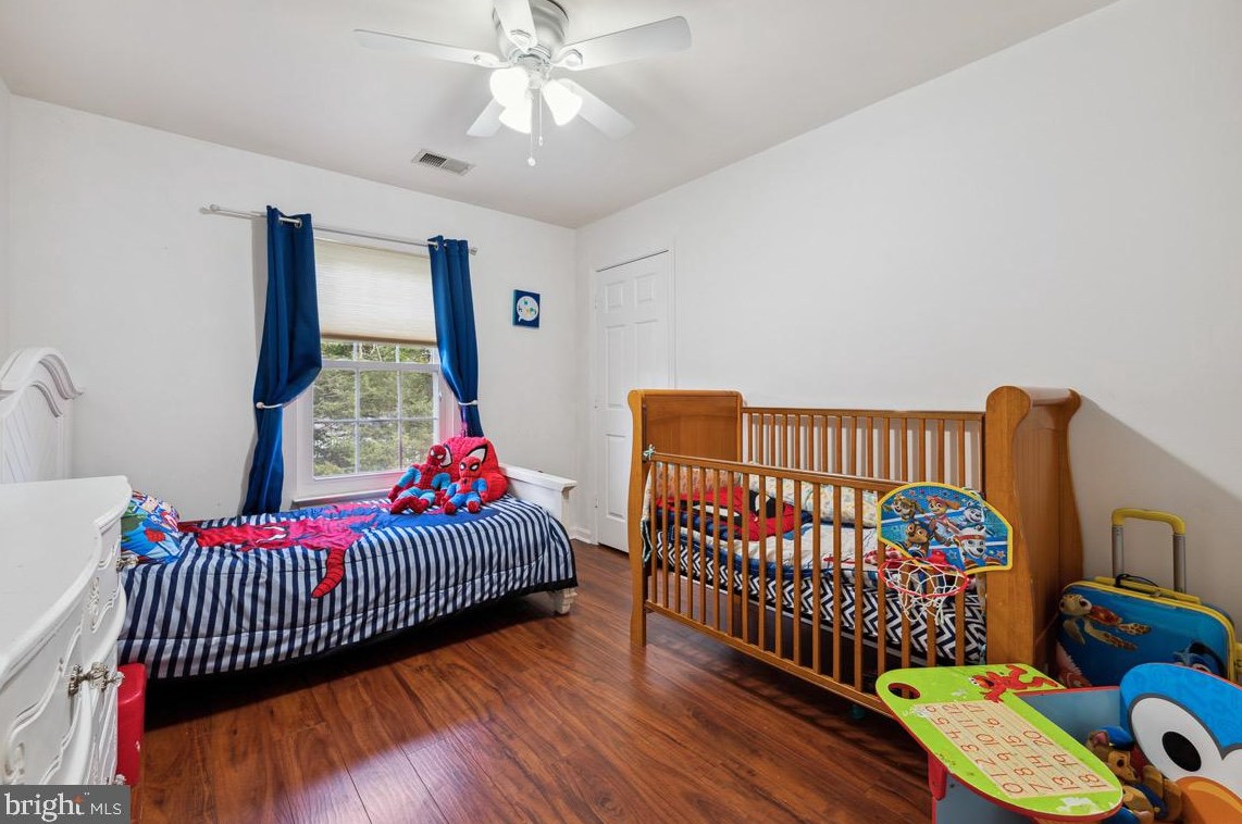 9847 Clark Pl, Manassas VA  20110-5764 exterior
