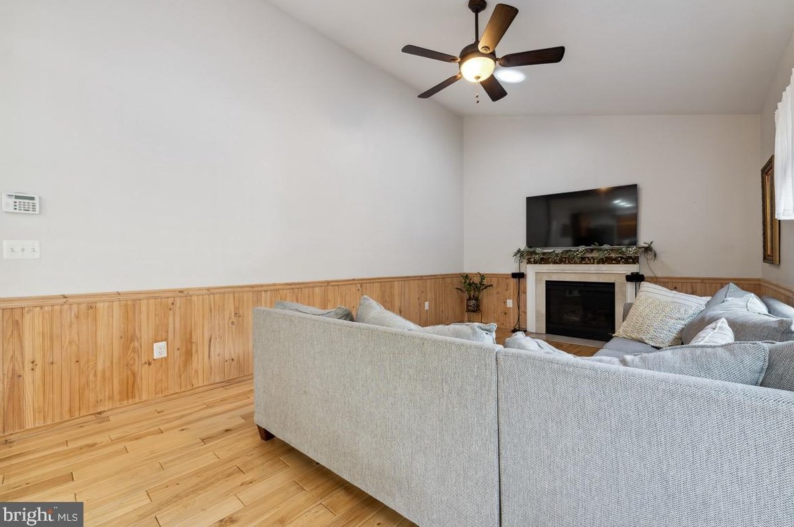 9847 Clark Pl, Manassas VA  20110-5764 exterior