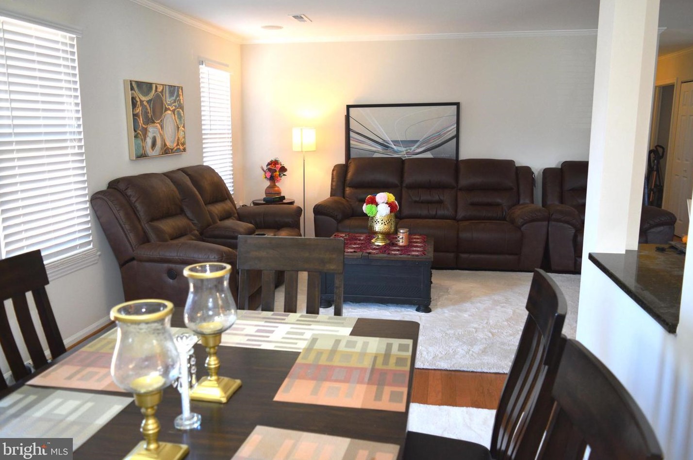 8910 Sweetbriar St, Manassas VA  20110-3818 exterior
