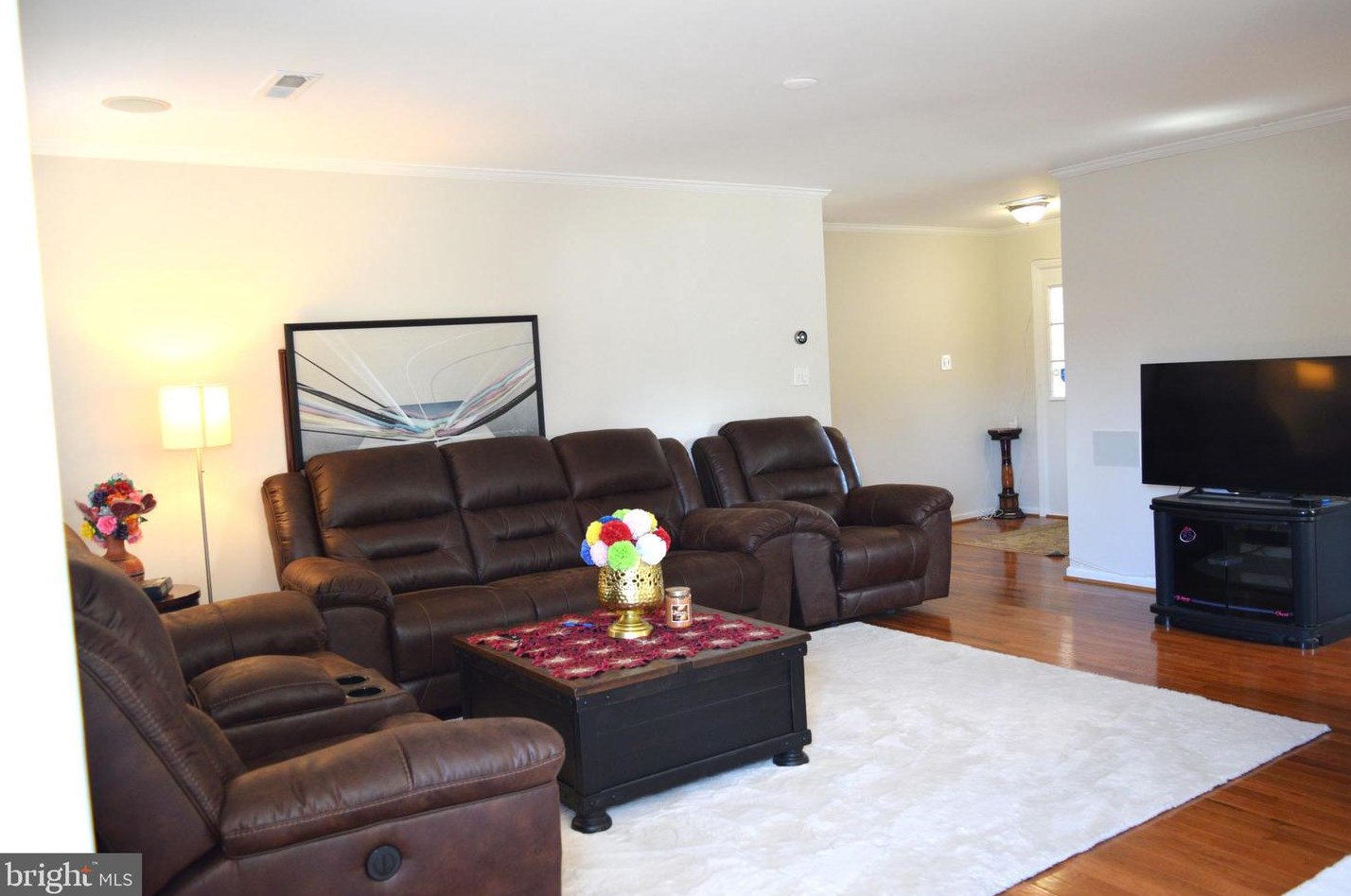 8910 Sweetbriar St, Manassas VA  20110-3818 exterior