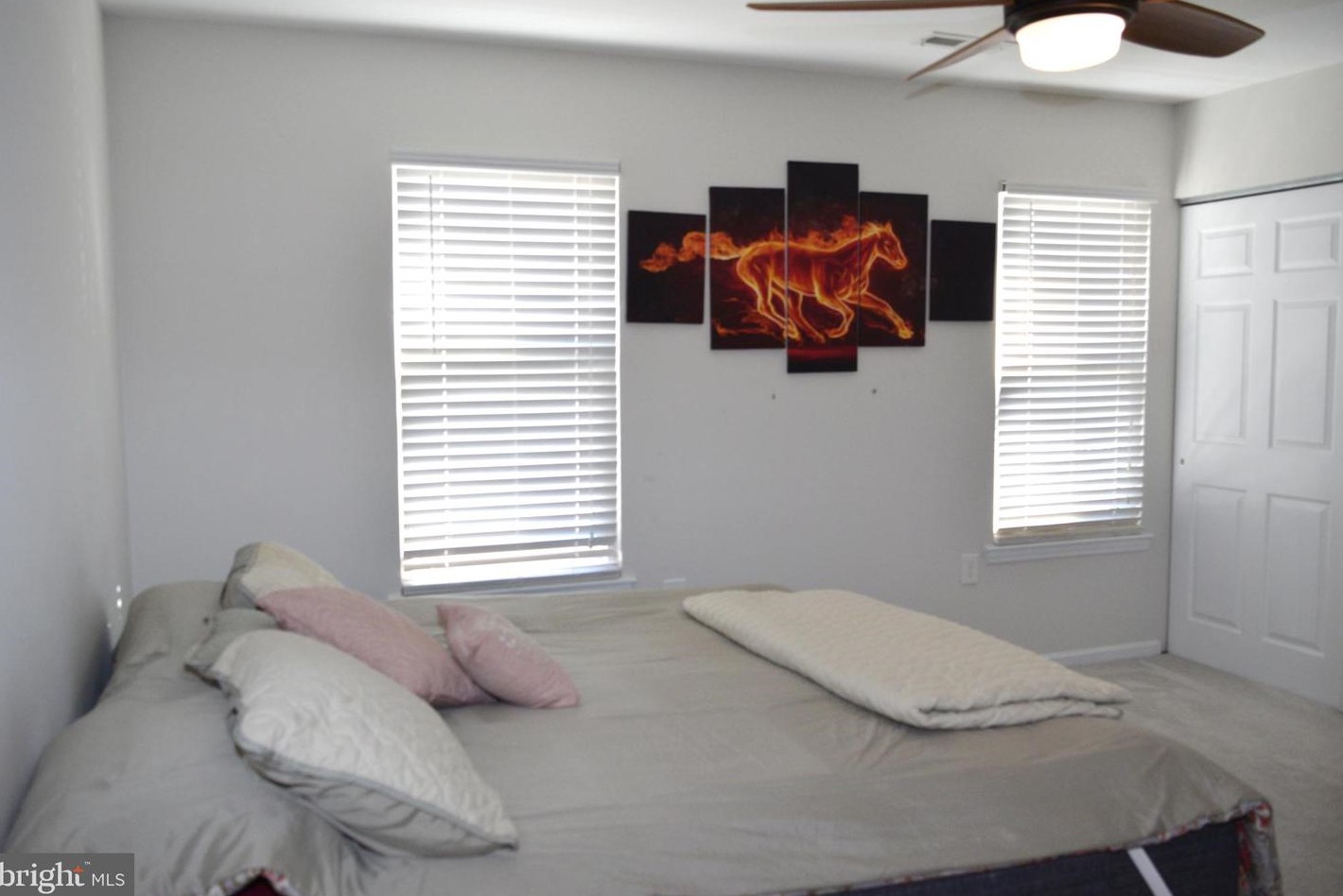 8910 Sweetbriar St, Manassas VA  20110-3818 exterior