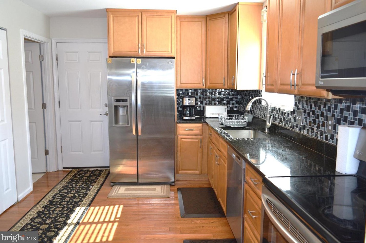 8910 Sweetbriar St, Manassas VA  20110-3818 exterior