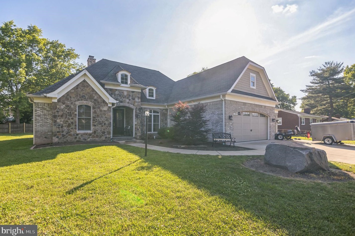 8928 Longstreet Dr, Manassas VA  20110-4903 exterior