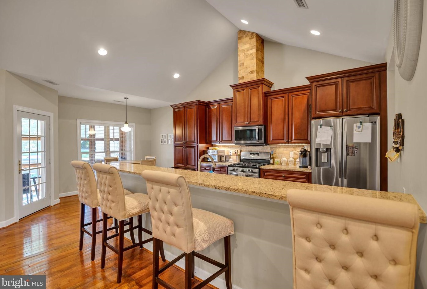 8928 Longstreet Dr, Manassas VA  20110-4903 exterior