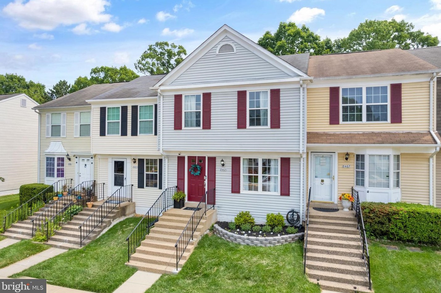8465 Braxted Ln, Manassas VA  20110-4570 exterior