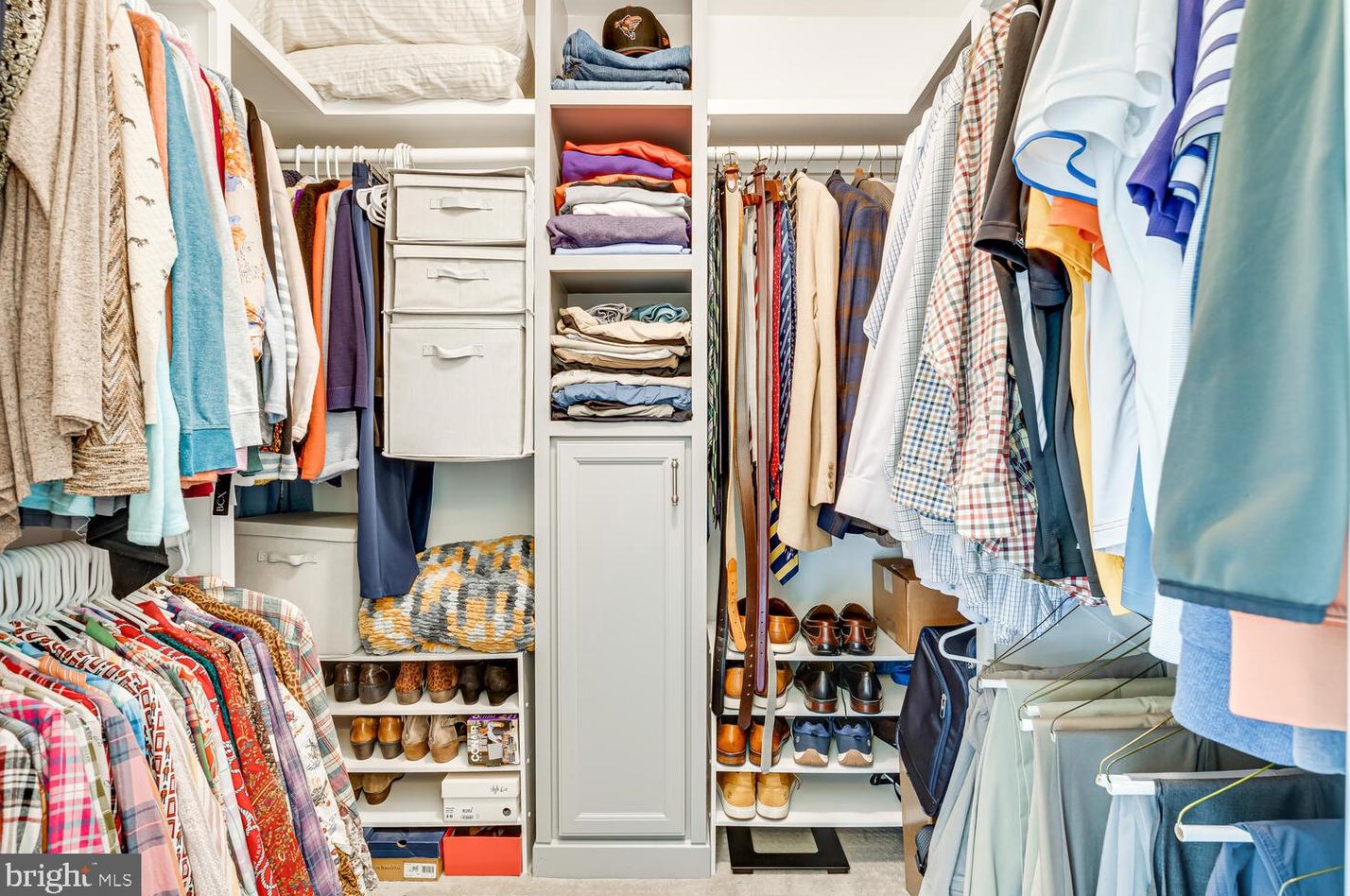 8627 Hollowbrook Way, Manassas VA  20110-7010 exterior