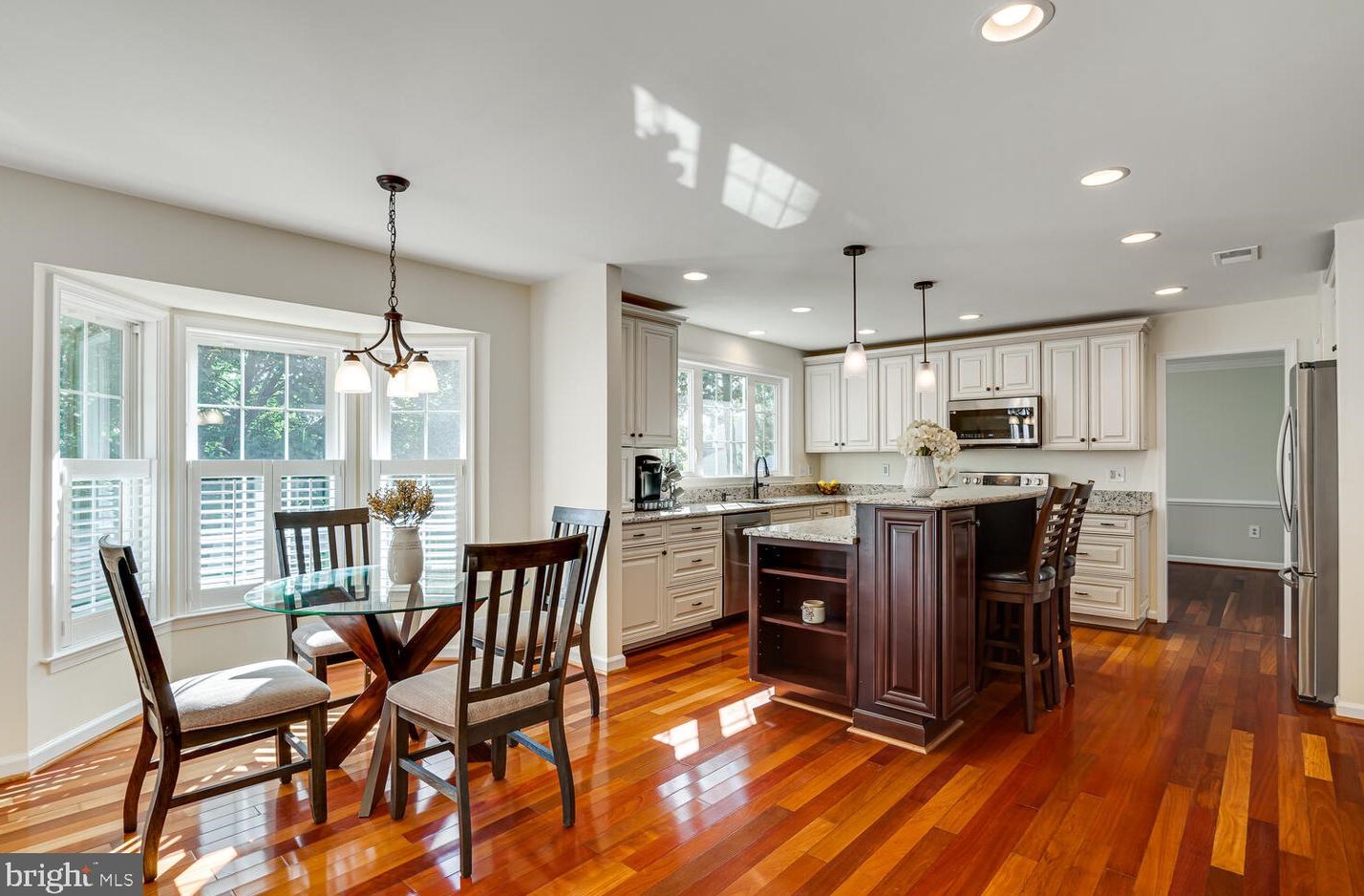 8627 Hollowbrook Way, Manassas VA  20110-7010 exterior