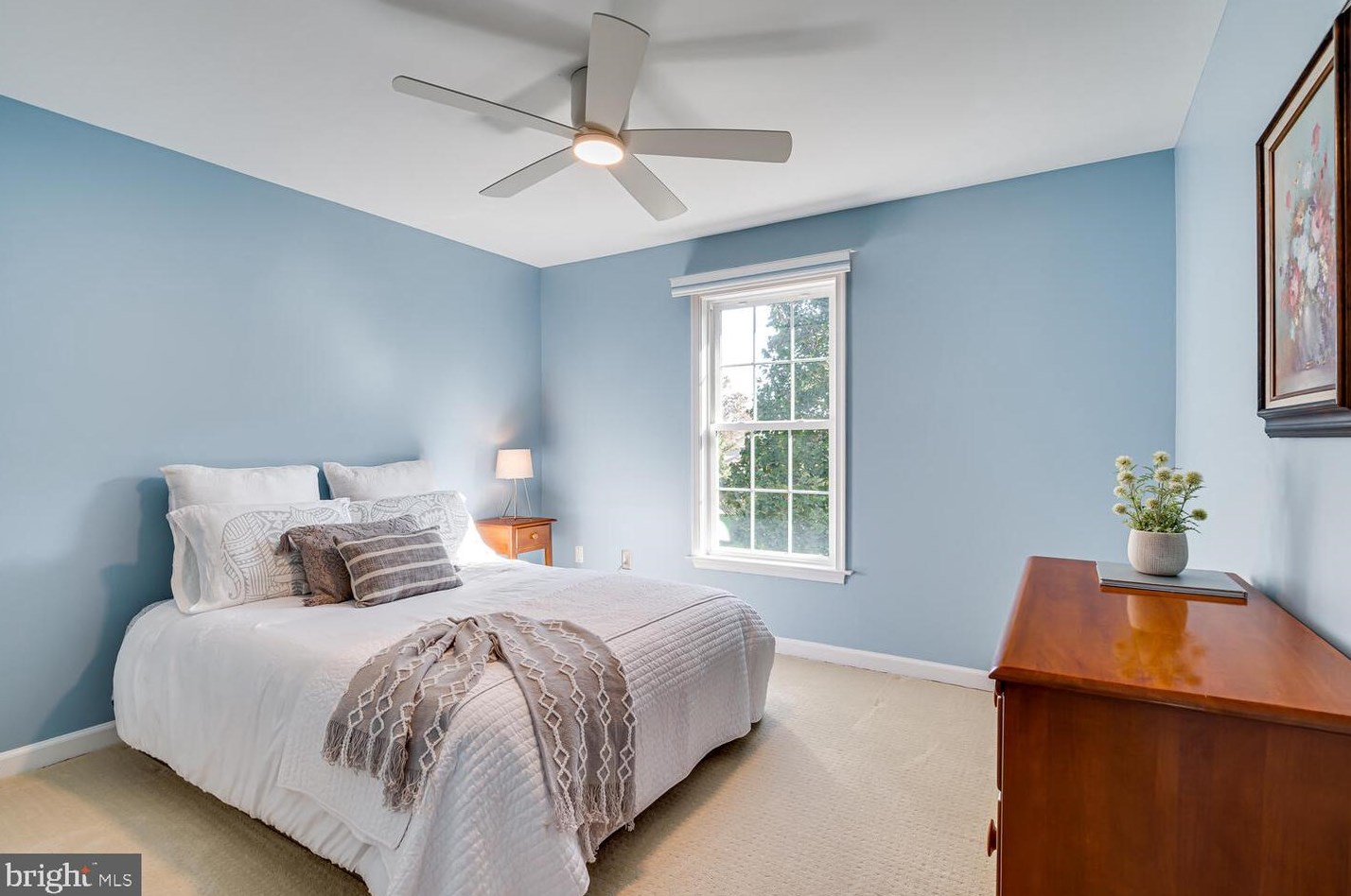 8627 Hollowbrook Way, Manassas VA  20110-7010 exterior