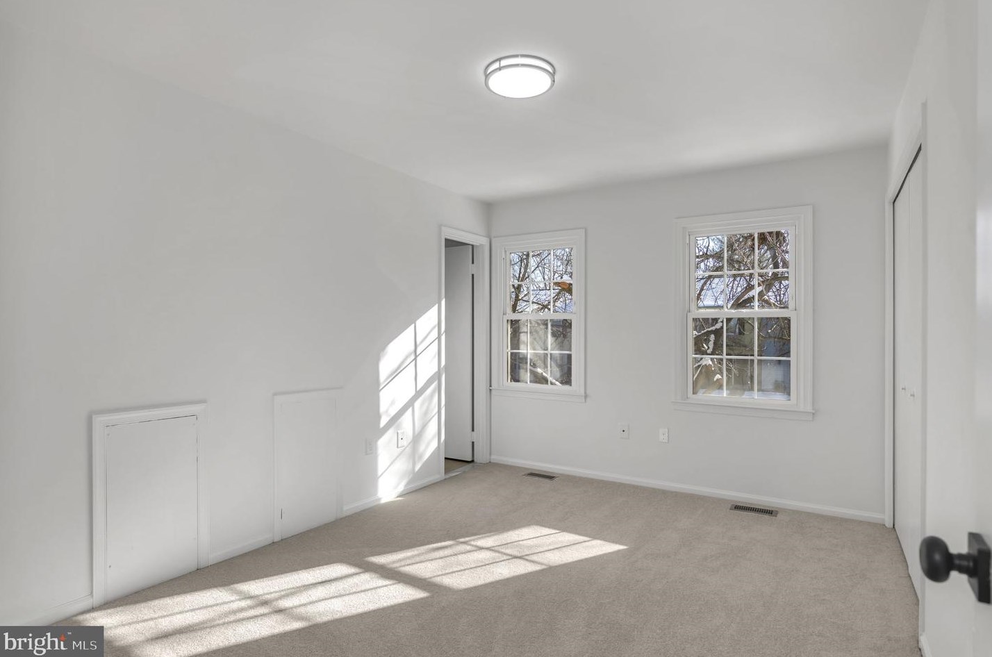 9007 Miles Pl, Manassas VA 20110-4210 exterior