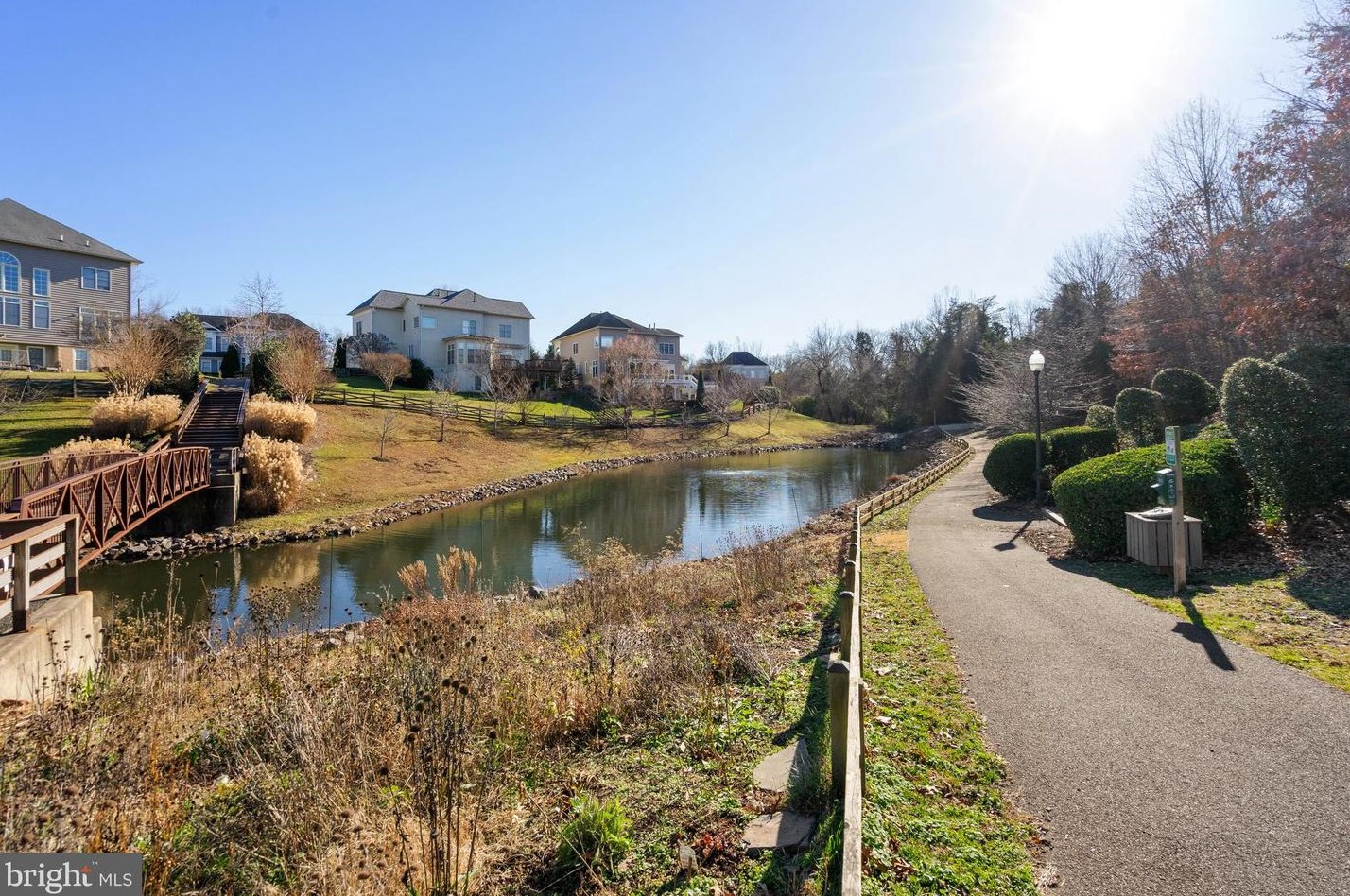 8214 Warfield St, Manassas VA  20110-3006 exterior