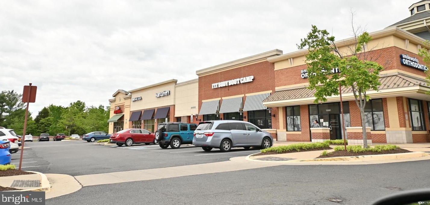 9478 Teaberry Ct, Manassas VA  20110-5673 exterior