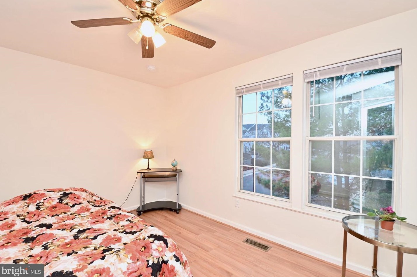 9478 Teaberry Ct, Manassas VA  20110-5673 exterior