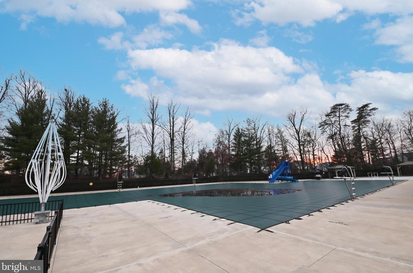 9478 Teaberry Ct, Manassas VA  20110-5673 exterior