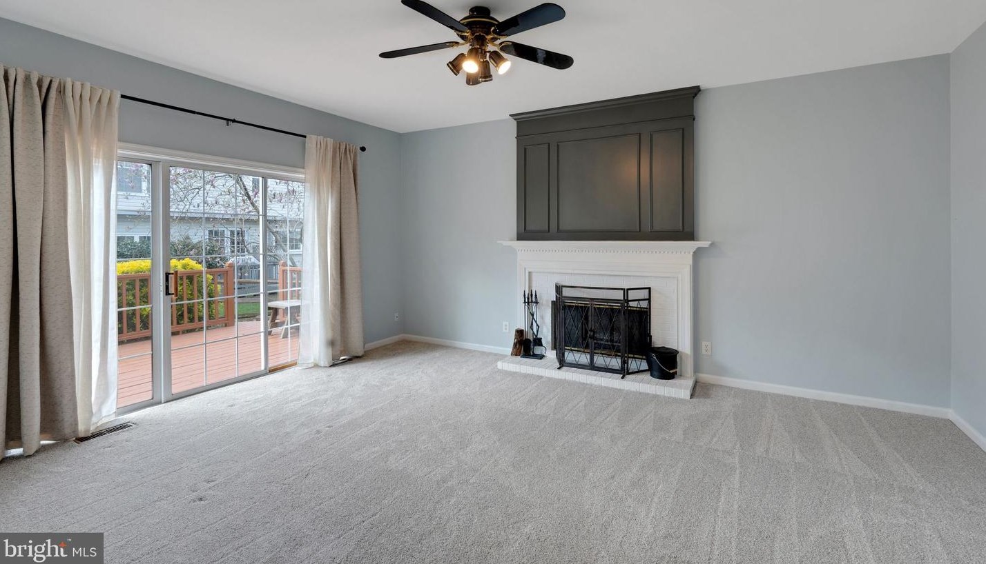 9327 Amaryllis Ave, Manassas VA  20110-6653 exterior