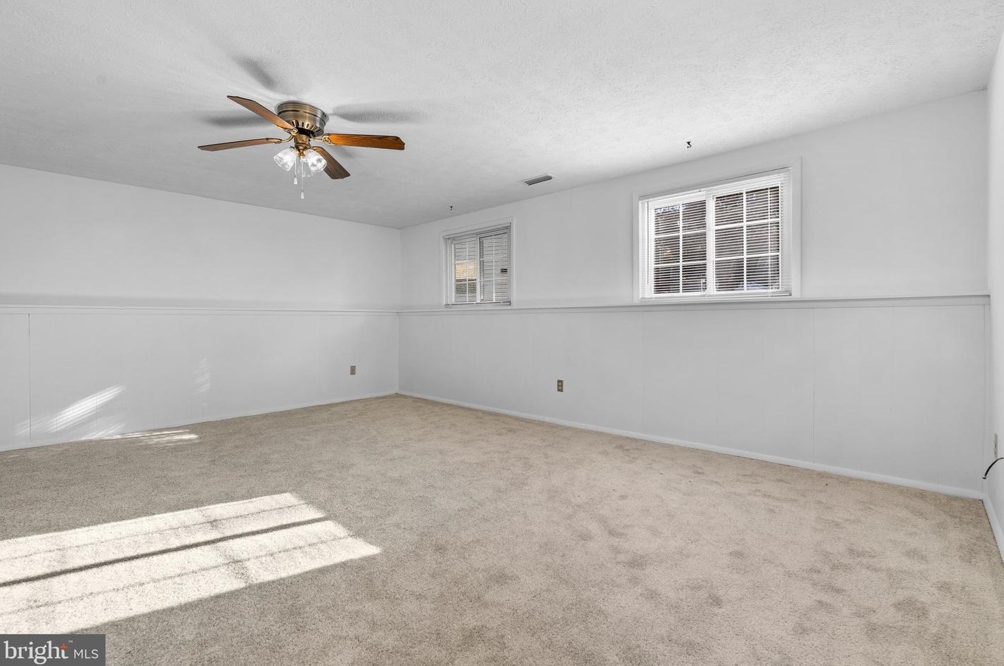 10242 Farmington Ct, Manassas VA  20110-6145 exterior