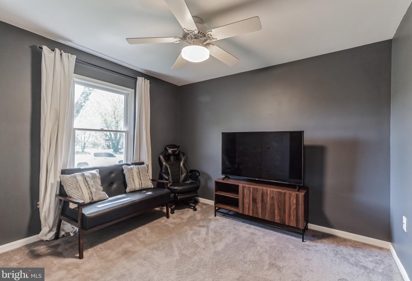 10307 Poe Dr, Manassas VA  20110-6147 exterior